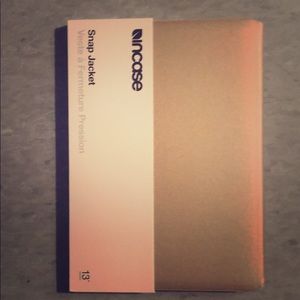 Incase Snap Jacket Laptop Case